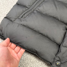 Load image into Gallery viewer, Moncler Cheval Dark Grey Size 5
