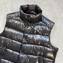Load image into Gallery viewer, Moncler Tib Gilet Black Size 5
