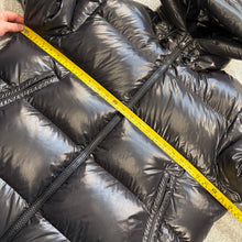 Load image into Gallery viewer, Moncler Ecrins Black Size 5
