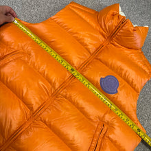 Load image into Gallery viewer, Moncler Parken Gilet Orange Size 4
