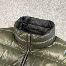 Load image into Gallery viewer, Moncler Pouctal Reversible Jacket Khaki/Black Size 3
