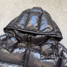Load image into Gallery viewer, Moncler Maya Black Size 5
