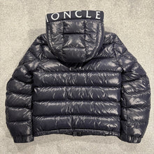 Load image into Gallery viewer, Moncler Salzman Navy Age 14
