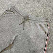 Load image into Gallery viewer, Moncler Shorts Grey Size Large
