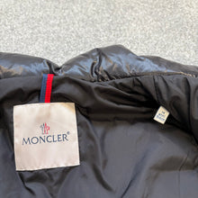 Load image into Gallery viewer, Moncler Tib Gilet Black Age 14
