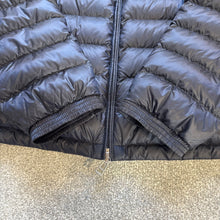 Load image into Gallery viewer, Moncler Renald Navy Size 7
