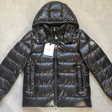 Load image into Gallery viewer, Moncler Cuvellier Black Size 3
