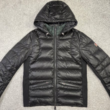 Load image into Gallery viewer, Moncler Grenoble Mouthe Black Size 3
