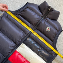 Load image into Gallery viewer, Moncler Sovex Gilet Navy Size 3
