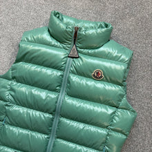 Load image into Gallery viewer, Women’s Moncler Ghany Green Size 1
