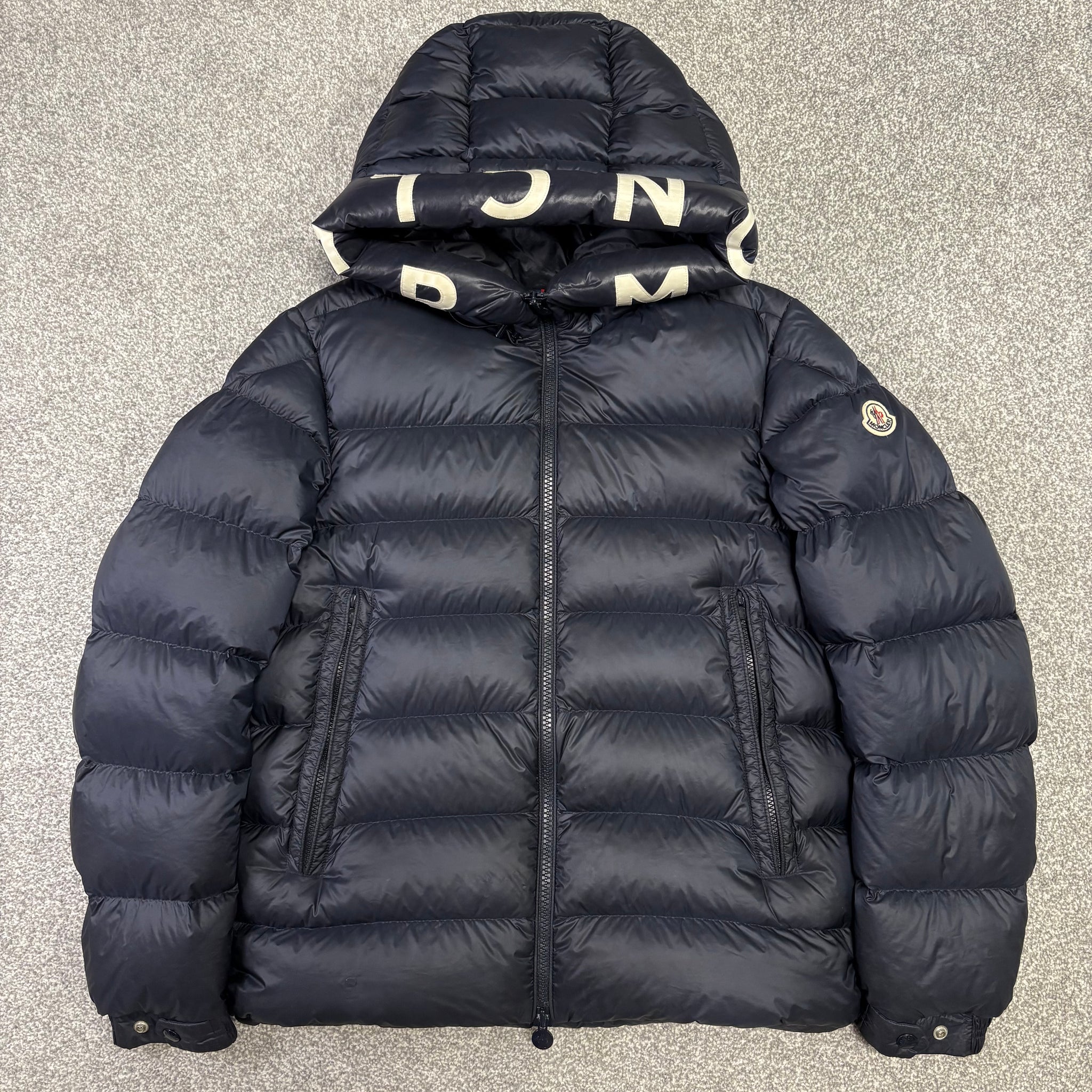 Moncler Salzman Navy Size 2 – Supply Hut - Authentic