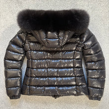 Load image into Gallery viewer, Women’s Moncler Badyfur Black Size 00
