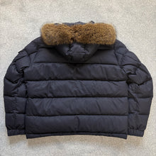 Load image into Gallery viewer, Moncler Allemand Navy Size 7
