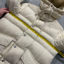 Load image into Gallery viewer, Moncler Montclar Cream Size 2
