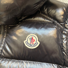 Load image into Gallery viewer, Moncler Lacet Gilet Black Size 2

