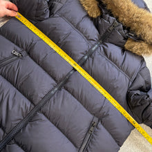 Load image into Gallery viewer, Moncler Marque Navy Size 4
