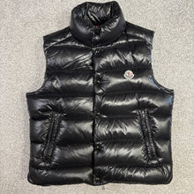 Load image into Gallery viewer, Moncler Tib Gilet Black Size 3
