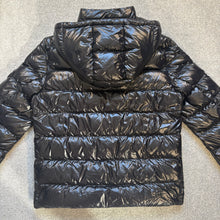 Load image into Gallery viewer, Moncler Cuvellier Black Size 3
