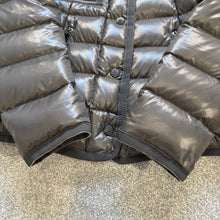 Load image into Gallery viewer, Women’s Moncler Armoise Grey Size 1
