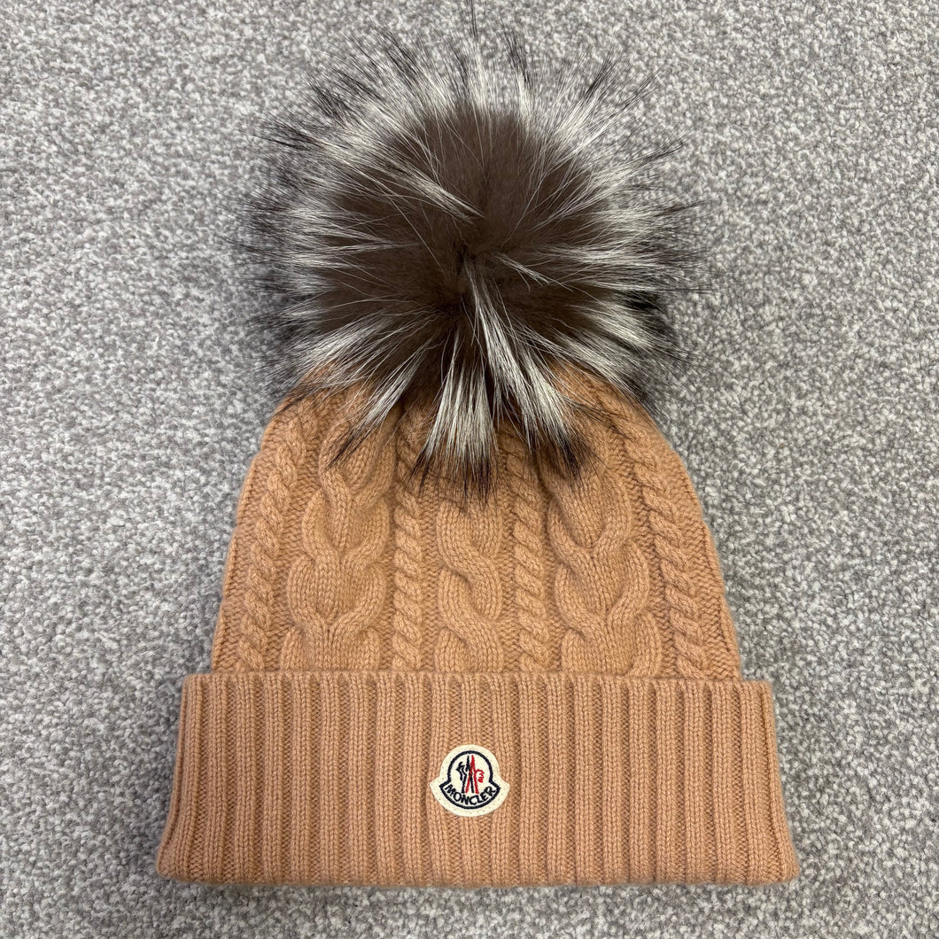 Women’s Moncler Pom-Pom Beanie Salmon Pink SzUNI