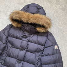 Load image into Gallery viewer, Moncler Cluny Navy Size 2
