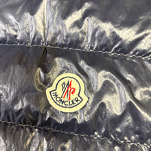 Load image into Gallery viewer, Moncler Gui Gilet Navy Size 5
