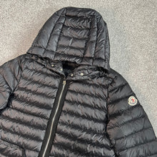 Load image into Gallery viewer, Women’s Moncler Raie Black Size 2
