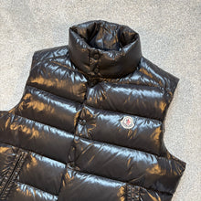 Load image into Gallery viewer, Moncler Tib Gilet Black Size 2
