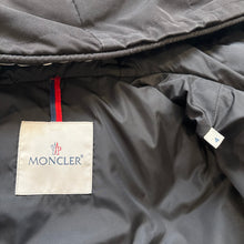Load image into Gallery viewer, Moncler Montclar Black Size 4
