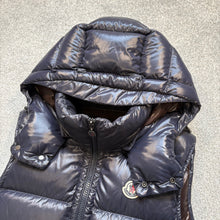 Load image into Gallery viewer, Moncler Bormes Gilet Navy Size 4
