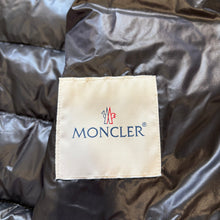 Load image into Gallery viewer, Moncler Gui Gilet Black Size 3
