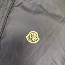 Load image into Gallery viewer, Moncler Hattab Navy Size 4
