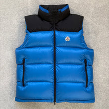 Load image into Gallery viewer, Moncler Ophrys Gilet Blue Size 5
