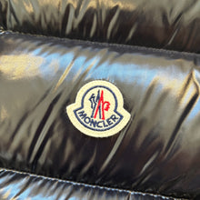 Load image into Gallery viewer, Moncler Tibb Gilet Black Size 4 BNWT
