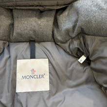 Load image into Gallery viewer, Moncler Allemand Grey Size 3

