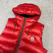 Load image into Gallery viewer, Moncler Bartholome Gilet Red Size 1
