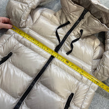 Load image into Gallery viewer, Women’s Moncler Serinde Beige Size 0
