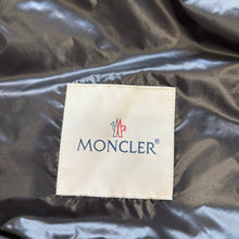 Load image into Gallery viewer, Moncler Gui Gilet Black Size 3
