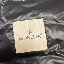Load image into Gallery viewer, Moncler Gui Gilet Black Size 2
