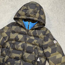 Load image into Gallery viewer, Moncler Clamart Khaki Print Size 3
