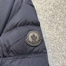 Load image into Gallery viewer, Moncler Boutmy Navy Size 5
