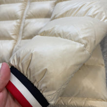Load image into Gallery viewer, Moncler Alberic Cream Size 4
