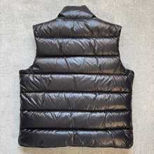 Load image into Gallery viewer, Moncler Tib Gilet Black Size 4
