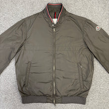 Load image into Gallery viewer, Moncler Albert Grey Size 4
