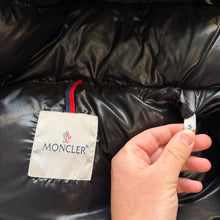 Load image into Gallery viewer, Moncler Montbeliard Black Size 5
