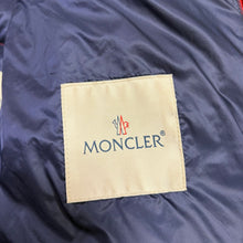 Load image into Gallery viewer, Moncler Piriac Red Size 2
