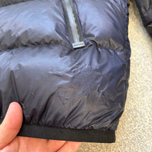 Load image into Gallery viewer, Moncler Grenoble Hintertux Navy Size 4

