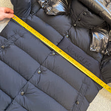 Load image into Gallery viewer, Moncler Aubrac Navy Size 3
