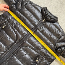 Load image into Gallery viewer, Moncler Acorus Black Size 3
