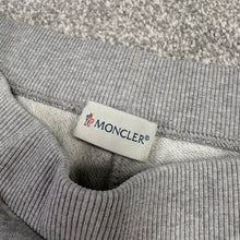 Load image into Gallery viewer, Moncler Shorts Grey Age 14
